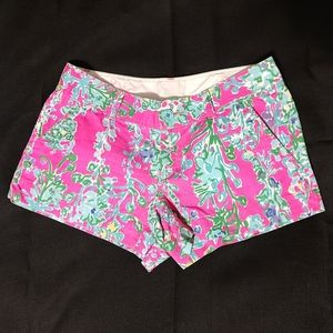 Size 4 EUC Callahan Short in Pink Pop Southern Charm